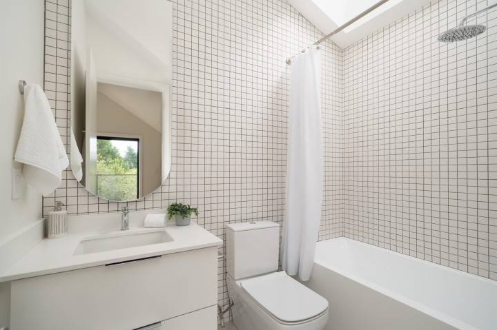 Photo 23 at 2 - 4161 Windsor Street, Fraser VE, Vancouver East