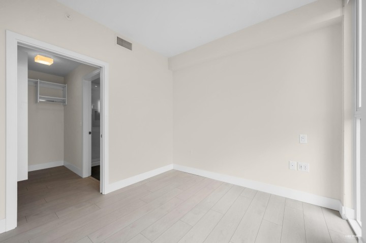 Photo 10 at 2406 - 3538 Sawmill Crescent, Vancouver East