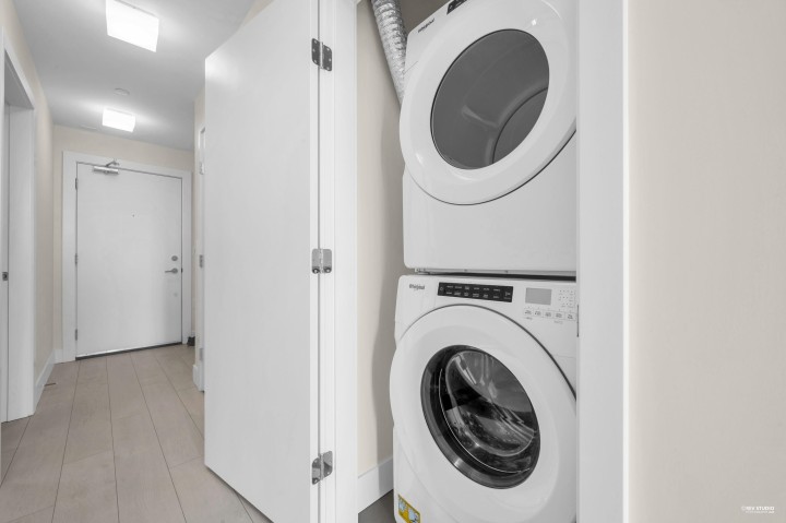 Photo 18 at 2406 - 3538 Sawmill Crescent, Vancouver East