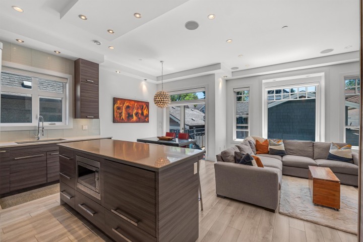 Photo 5 at 730 E 11th Avenue, Mount Pleasant VE, Vancouver East