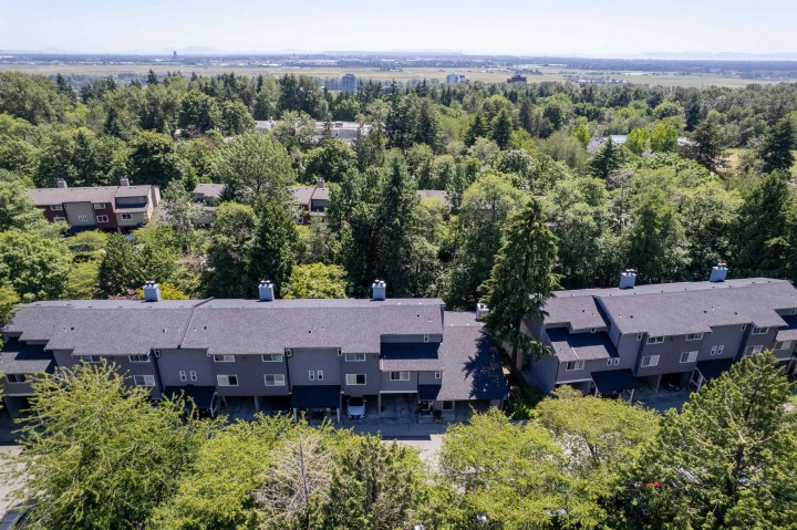 Photo 37 at 3428 Copeland Avenue, Champlain Heights, Vancouver East