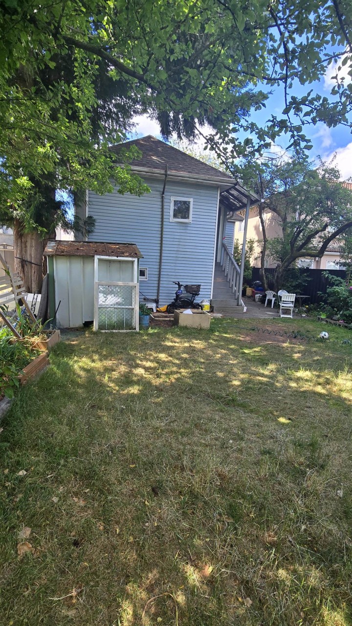 Photo 12 at 3253 School Avenue, Killarney VE, Vancouver East