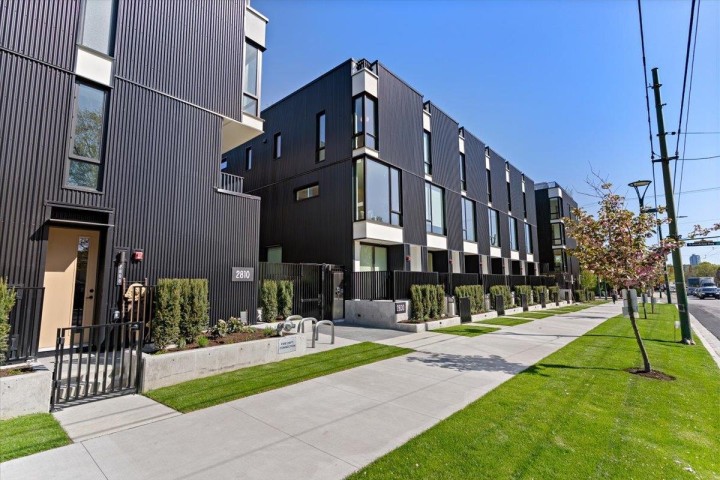 Photo 5 at 231 - 2830 Nanaimo Street, Renfrew Heights, Vancouver East