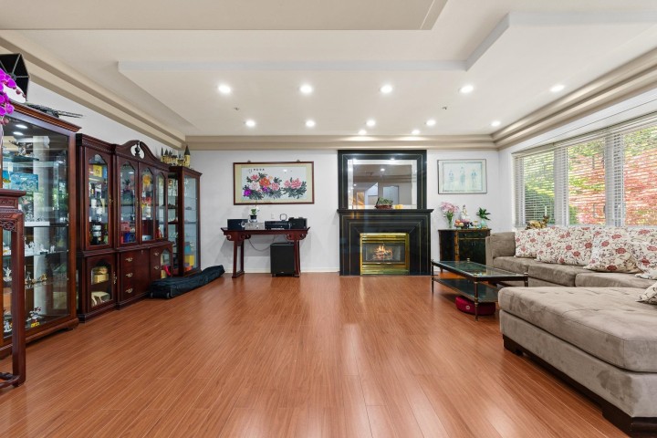 Photo 8 at 6238 Cypress Street, South Granville, Vancouver West