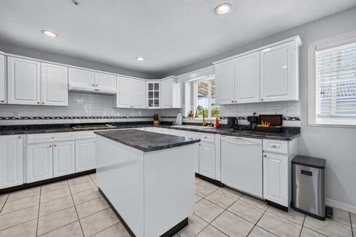 Photo 13 at 1033 E 39th Avenue, Fraser VE, Vancouver East