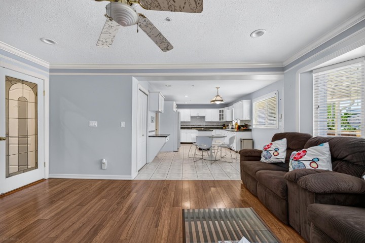 Photo 12 at 1033 E 39th Avenue, Fraser VE, Vancouver East