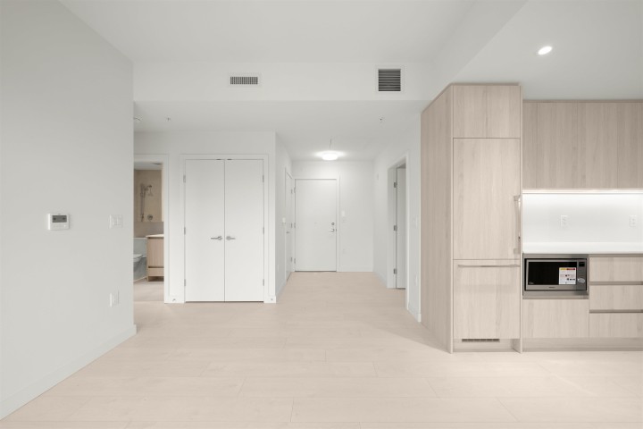Photo 6 at 605 - 4928 Quebec Street, Main, Vancouver East