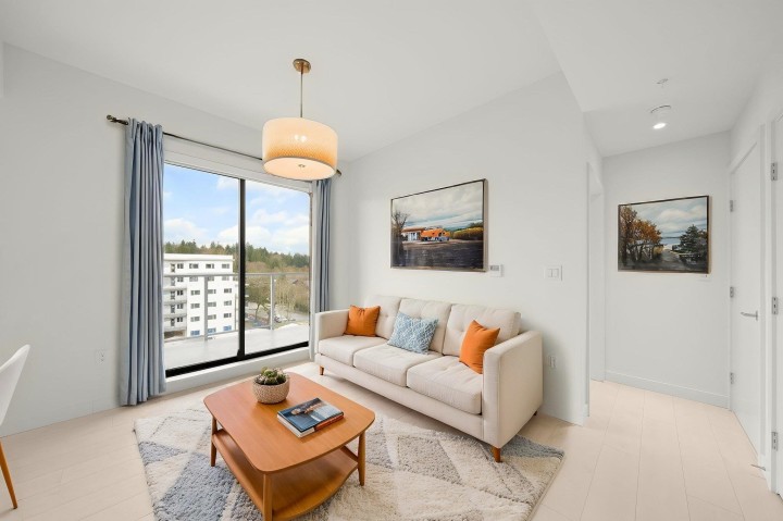 Photo 1 at 605 - 4928 Quebec Street, Main, Vancouver East