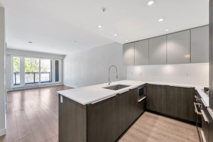 Photo 4 at 218 - 1588 E Hastings Street, Hastings, Vancouver East