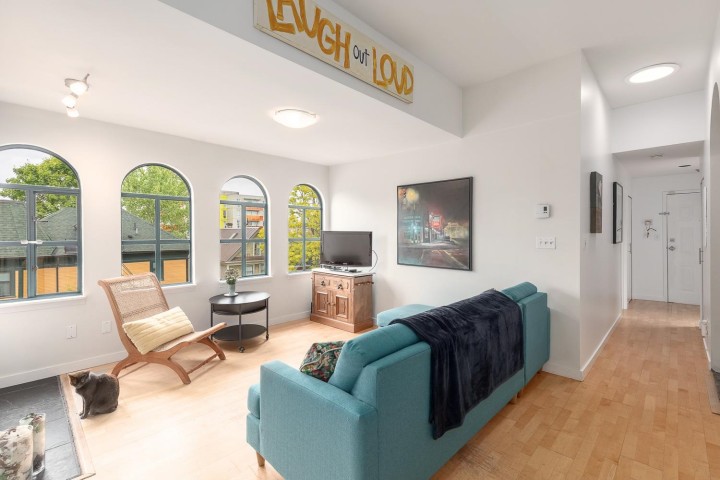 Photo 5 at 301 - 700 E Pender Street, Strathcona, Vancouver East