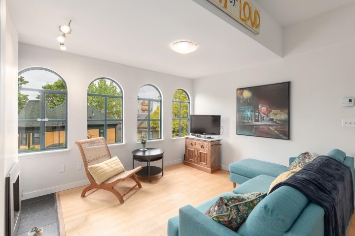 Photo 4 at 301 - 700 E Pender Street, Strathcona, Vancouver East