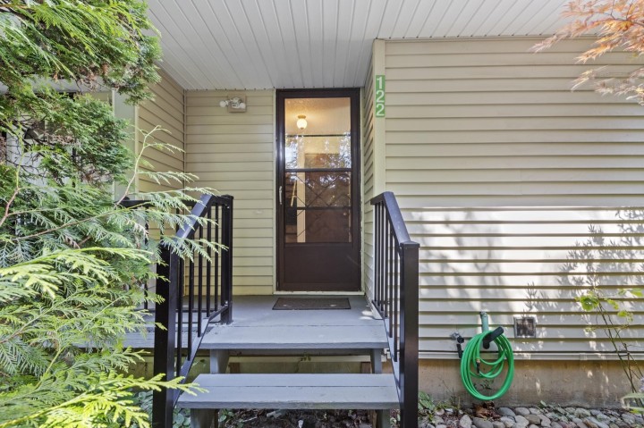 Photo 39 at 122 - 3461 E 49th Avenue, Killarney VE, Vancouver East
