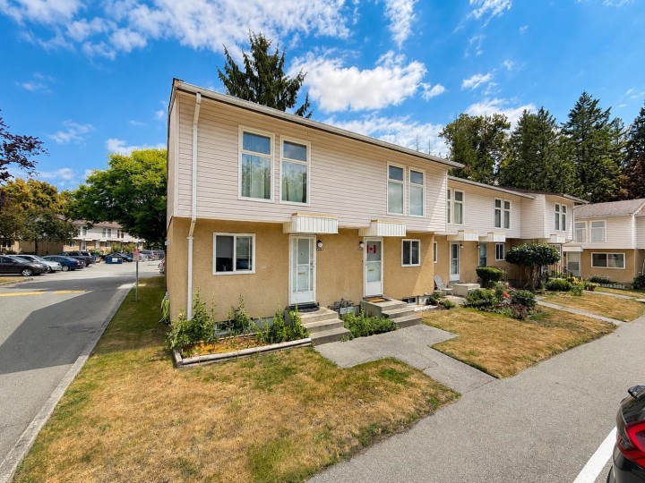 Photo 1 at 6878 Arlington Street, Killarney VE, Vancouver East