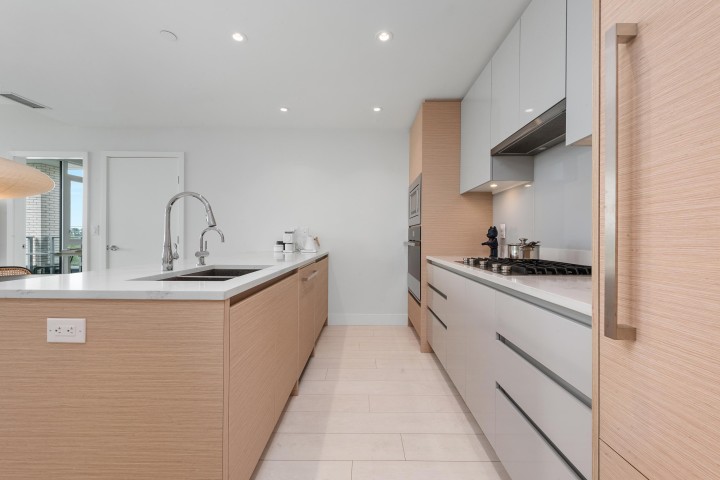 Photo 10 at 560 - 8575 Rivergrass Drive, South Marine, Vancouver East