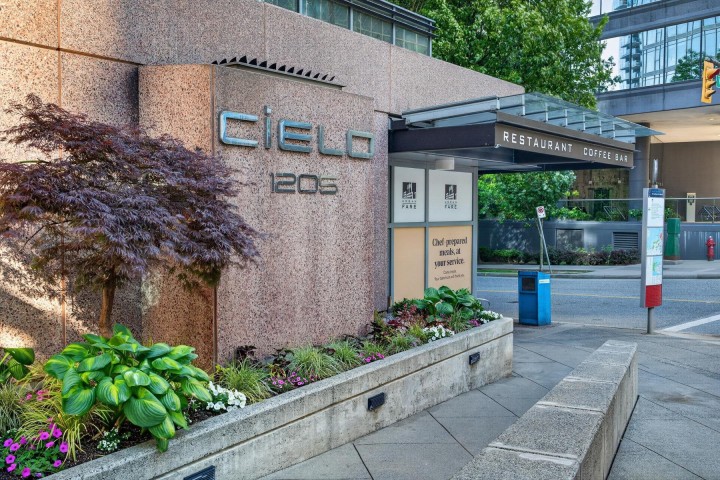 Photo 3 at 702 - 1205 W Hastings Street, Coal Harbour, Vancouver West