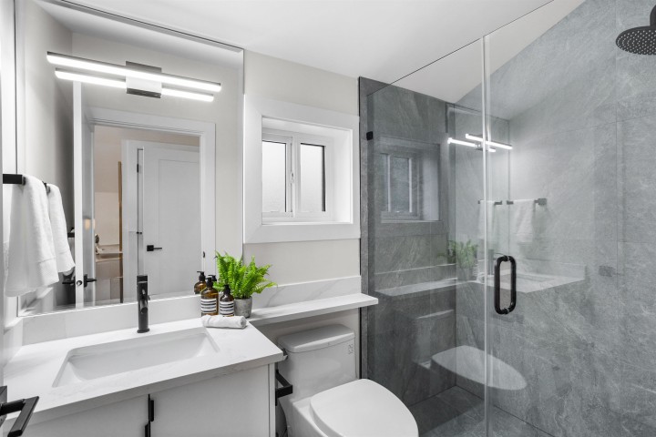 Photo 16 at 2 - 5306 Culloden Street, Knight, Vancouver East