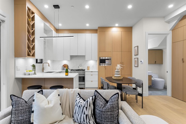 Photo 3 at 2 - 5306 Culloden Street, Knight, Vancouver East