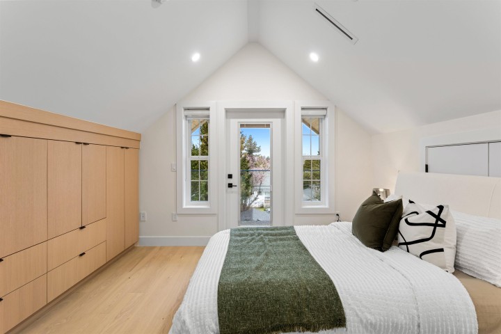 Photo 18 at 2 - 5306 Culloden Street, Knight, Vancouver East