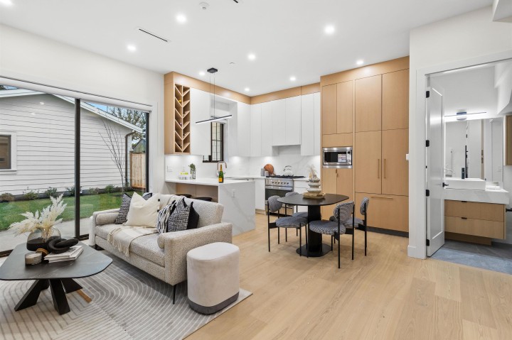 Photo 11 at 2 - 5306 Culloden Street, Knight, Vancouver East