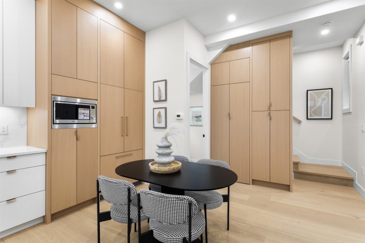 Photo 8 at 2 - 5306 Culloden Street, Knight, Vancouver East