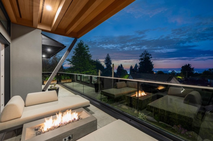 Photo 10 at 255 Sandringham Crescent, Upper Lonsdale, North Vancouver