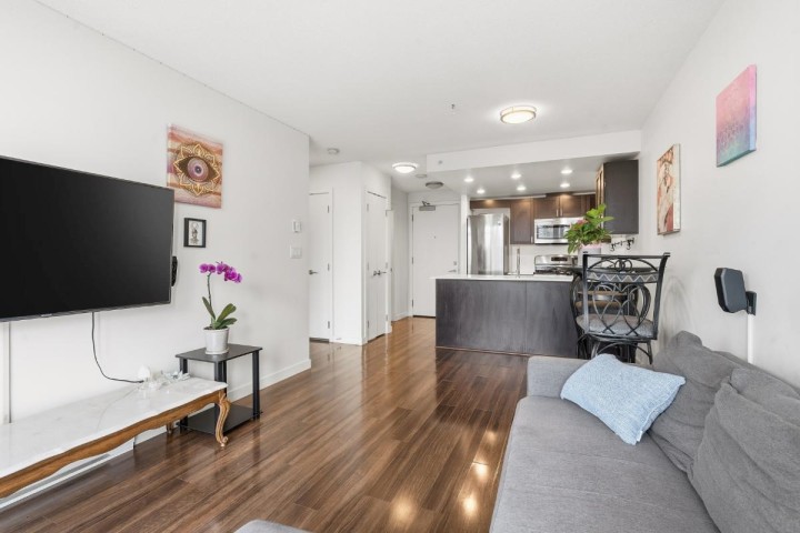 Photo 10 at 319 - 4818 Eldorado Mews, Collingwood VE, Vancouver East