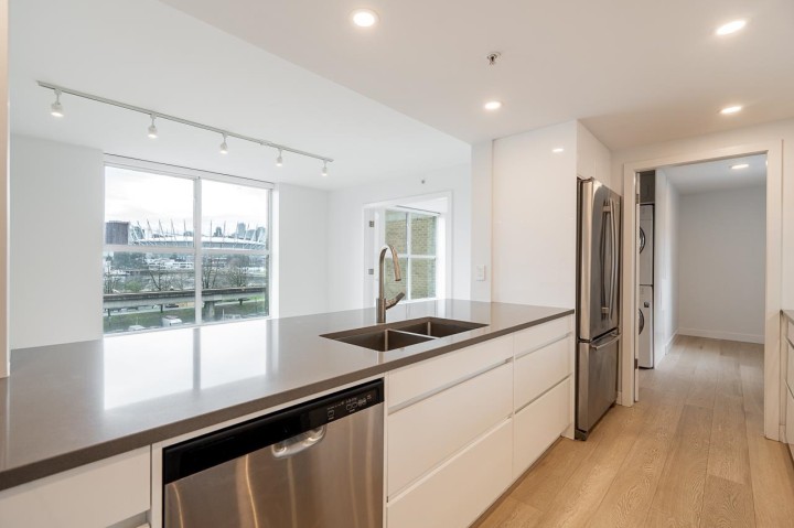Photo 12 at 403 - 1188 Quebec Street, Downtown VE, Vancouver East