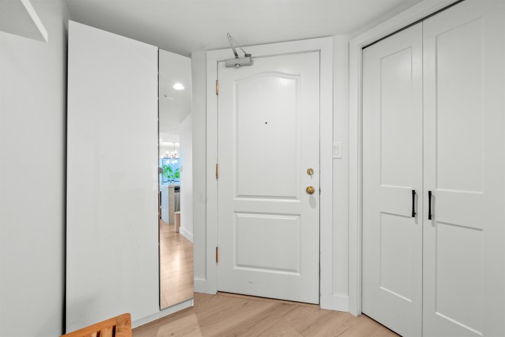 Photo 20 at 706 - 867 Hamilton Street, Downtown VW, Vancouver West