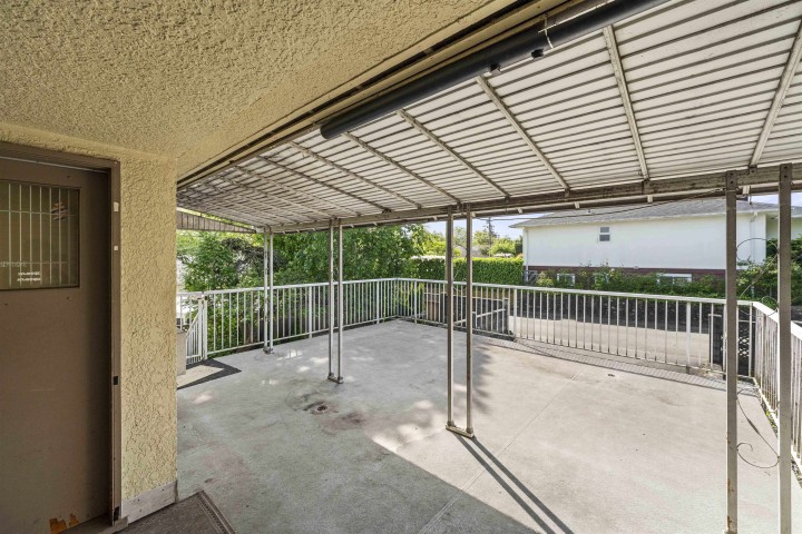 Photo 11 at 2514 E 49th Avenue, Killarney VE, Vancouver East