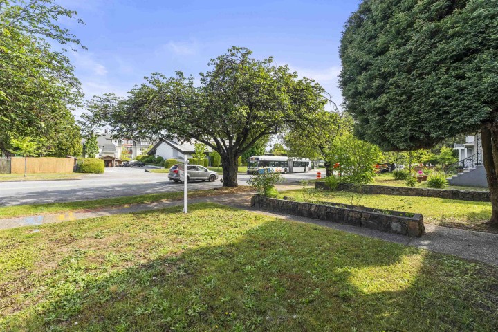 Photo 19 at 2514 E 49th Avenue, Killarney VE, Vancouver East