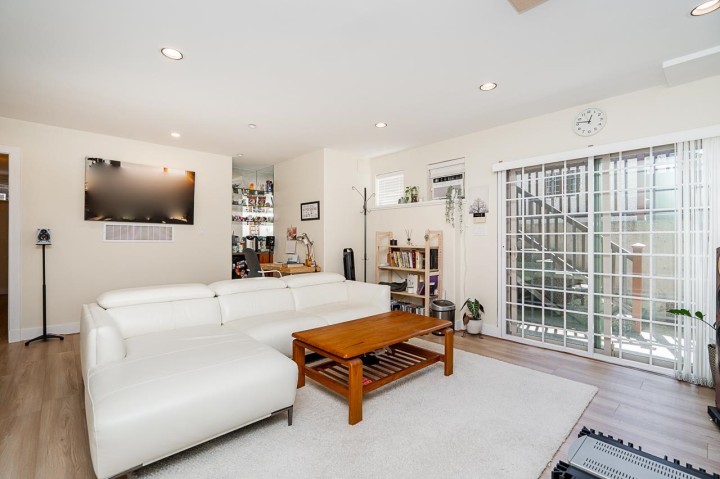 Photo 28 at 732 W 26th Avenue, Cambie, Vancouver West