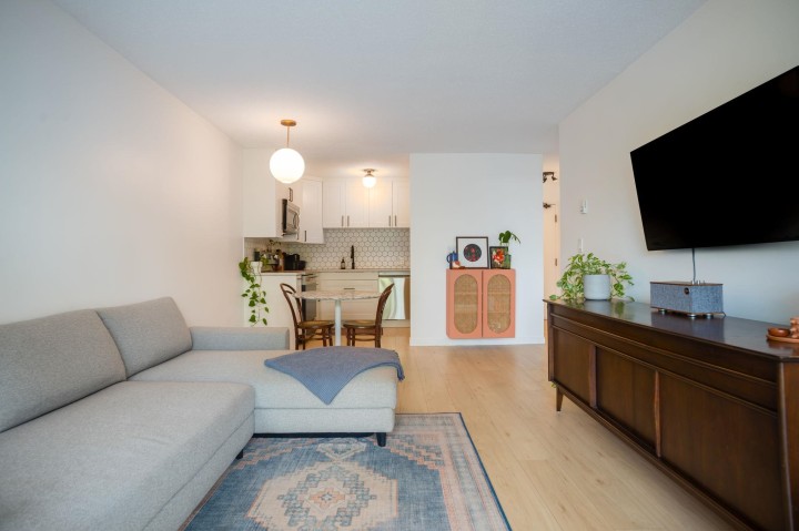 Photo 7 at 405 - 1864 Frances Street, Hastings, Vancouver East