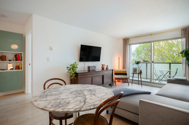 Photo 1 at 405 - 1864 Frances Street, Hastings, Vancouver East