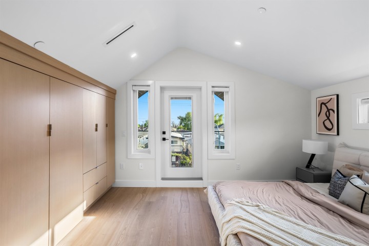 Photo 16 at 1 - 165 E 45th Avenue, Main, Vancouver East