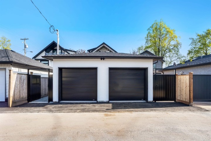 Photo 18 at 1 - 165 E 45th Avenue, Main, Vancouver East