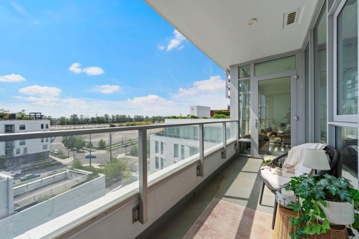 Photo 8 at 607 - 3438 Sawmill Crescent, South Marine, Vancouver East