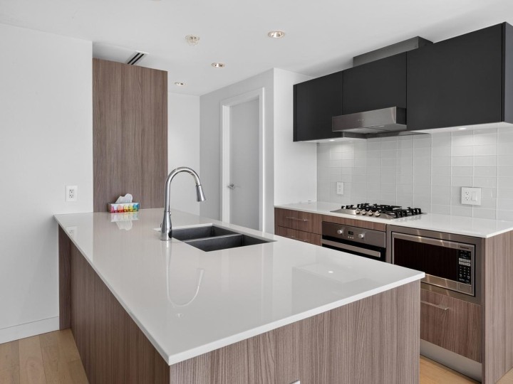 Photo 6 at 906 - 2221 E 30th Avenue, Victoria VE, Vancouver East