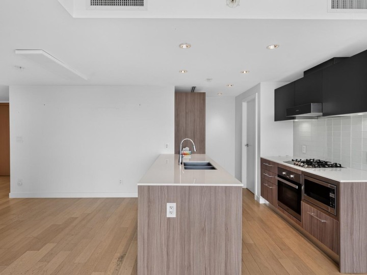 Photo 8 at 906 - 2221 E 30th Avenue, Victoria VE, Vancouver East