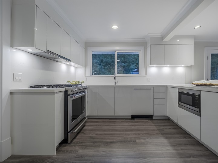 Photo 11 at 638 King Georges Way, British Properties, West Vancouver