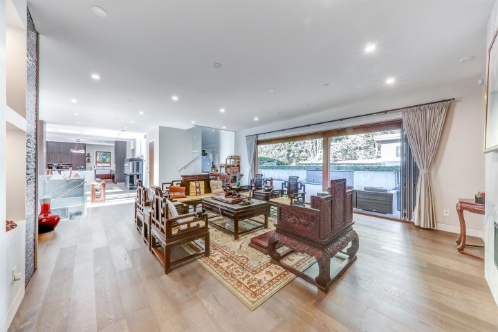 Photo 4 at 1497 Queens Avenue, Ambleside, West Vancouver