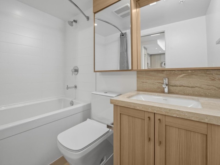 Photo 15 at 622 - 5665 Boundary Road, Collingwood VE, Vancouver East