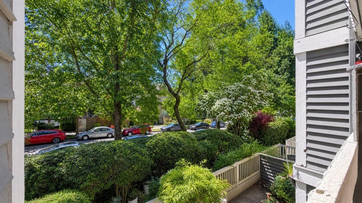 Photo 8 at 214 - 1545 E 2nd Avenue, Grandview Woodland, Vancouver East