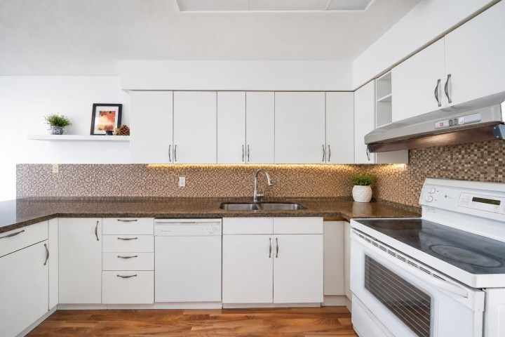 Photo 9 at 2275 Pandora Street, Hastings, Vancouver East