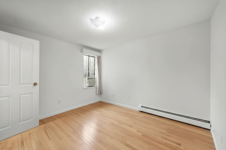 Photo 13 at 104 - 1549 Kitchener Street, Grandview Woodland, Vancouver East