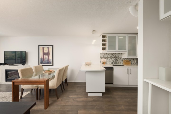 Photo 5 at 306 - 570 E 8th Avenue, Mount Pleasant VE, Vancouver East