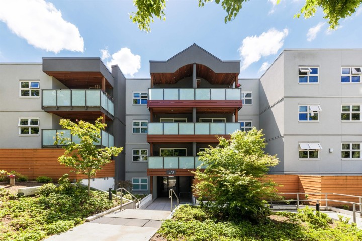 Photo 21 at 306 - 570 E 8th Avenue, Mount Pleasant VE, Vancouver East