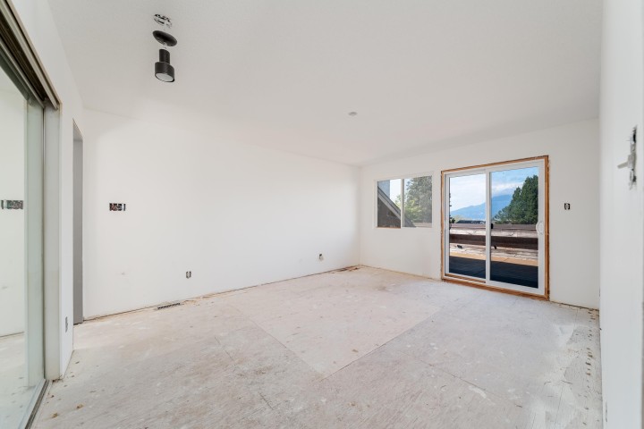 Photo 12 at 3974 W 10th Avenue, Point Grey, Vancouver West