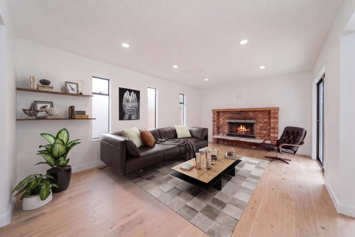Photo 1 at 3974 W 10th Avenue, Point Grey, Vancouver West