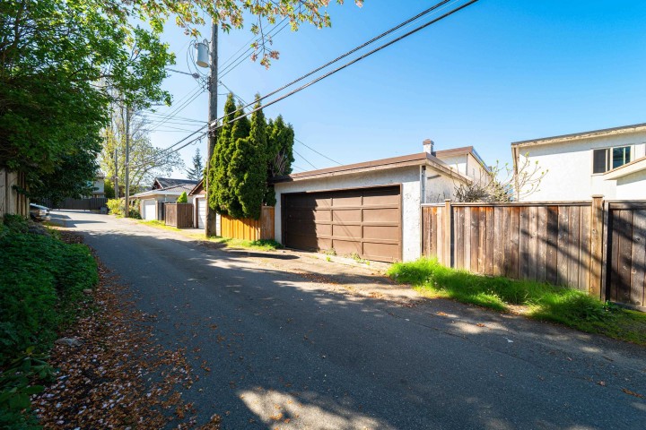 Photo 28 at 3974 W 10th Avenue, Point Grey, Vancouver West