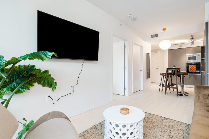 Photo 9 at 204 - 180 E 2nd Avenue, Mount Pleasant VE, Vancouver East